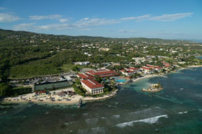 Гостиница Holiday Inn Resort Montego Bay All Inclusive, an IHG Hotel  Монтего-Бей